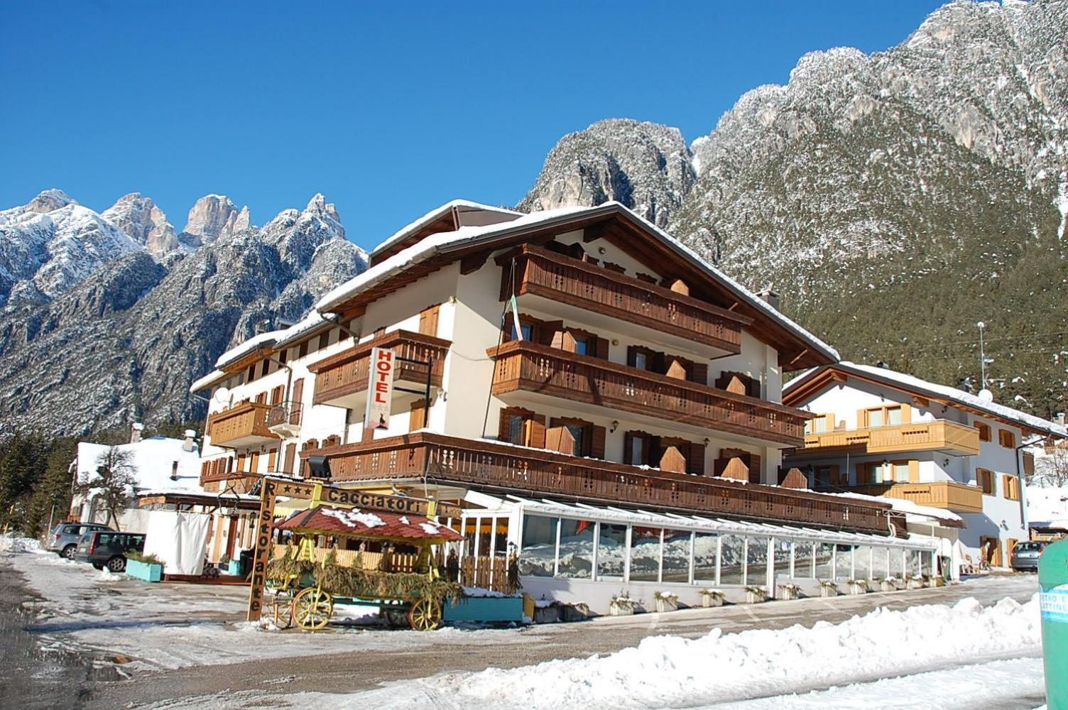 Albergo Ristorante Cacciatori Ауронцо-ди-Кадоре Экстерьер фото